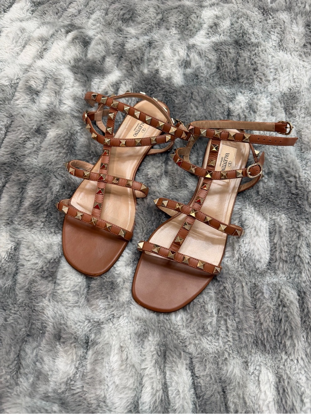 Valentino Brown Leather Rockstud Strappy Sandals in size 39